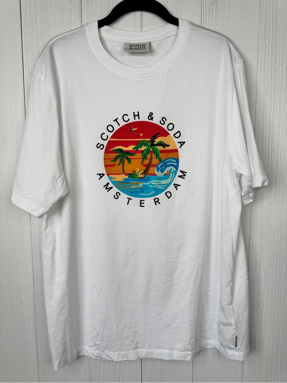 Scotch & Soda Amsterdam Men’s White Tropical Sunset Graphic T-Shirt M/L